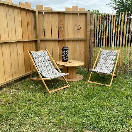 Charming House In * בווה