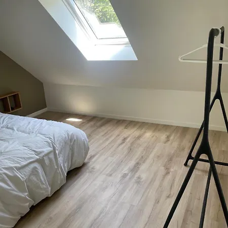 Charming House In * בווה